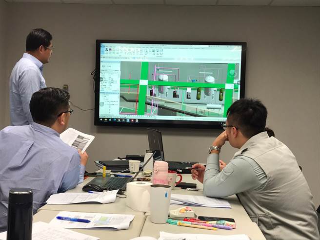 丽明营造耗资千万及人才培训，完成软硬体具保安意识的资讯管理方法。（卢金足摄）