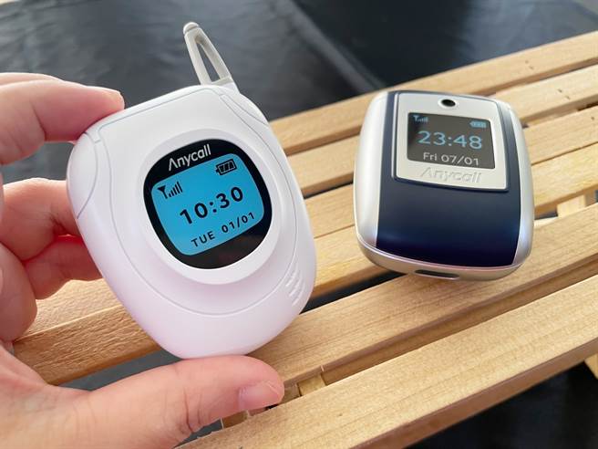 Galaxy Buds Pro復古AnyCall保护壳有满满情怀。（黄慧雯摄）
