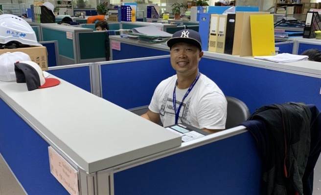 前中華職棒明星球員陳冠任，退役後改任職於台北市政府工務局水利工程處。（台北市政府水利處提供）