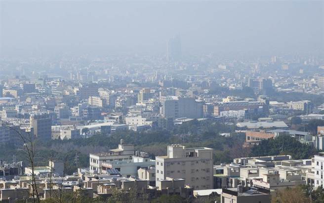 從今天起空氣品質不佳，初估空品黑暗期至少持續5至7天。（本報系資料照）