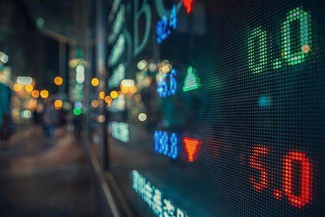 谢金河表示，若接种疫苗使疫情获得控制，全球股市可能在下半年出现巨大回檔，（示意图/达志影像/shutterstock）