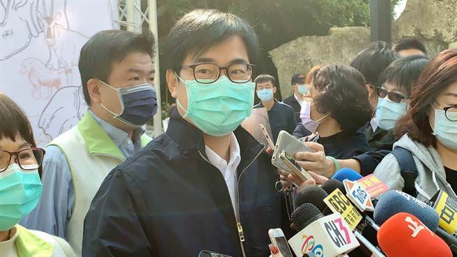 针对「罔腰」自曝有孕，高雄市长陈其迈认为，扯了一点。（柯宗纬摄）