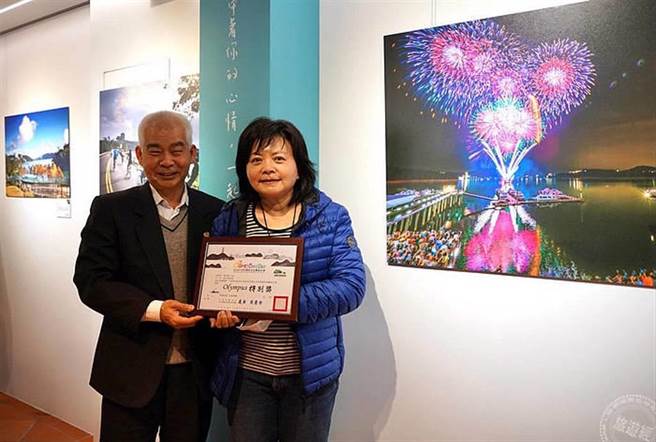 日月潭花火音樂嘉年華攝影展 2月19日台北大稻埕開展。（旅遊經提供）