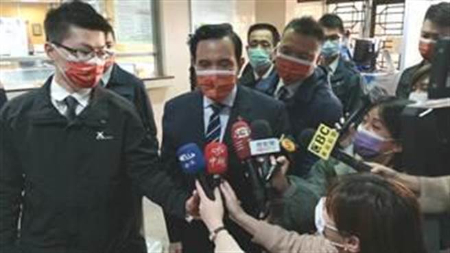 韩国瑜指马英九卸任被官司追杀   民进党：造谣。本报资料照