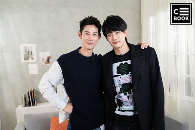 夏和熙（左）邀請張庭瑚暢聊《全明星運動會》參賽甘苦。（CBOOK提供）