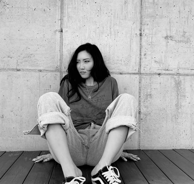 南韩女团MAMAMOO人气成员华莎。(图/ 摘自华莎IG)