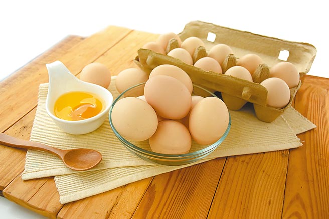 叶酸可代谢血液中同半胱胺酸，有助于降低罹患失智症的风险，预防心血管疾病的发生。图／业者提供