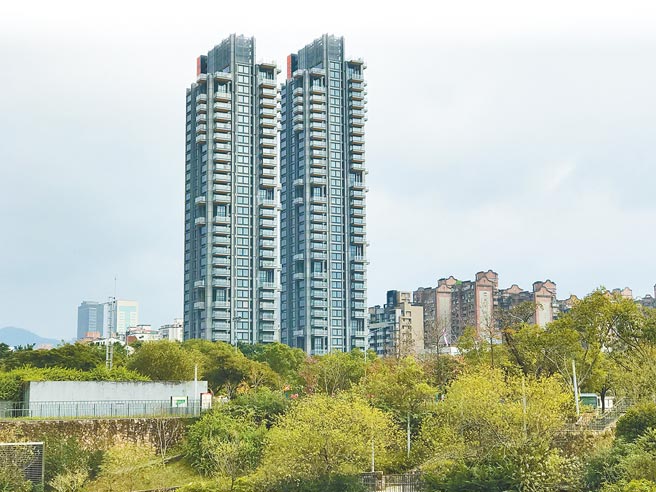 台北市公园宅以大安森林公园最具代表性，顶级豪宅「One Park Taipei信义联勤」行情更有每坪250万水准。（本报资料照片）