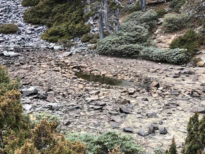 雪霸國家公園雪山翠池。(圖/摘自臉書社團 雪霸國家公園登山資訊分享站)
