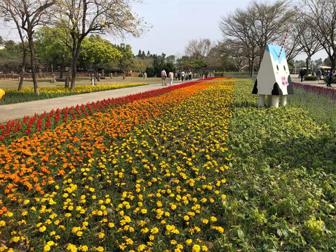 溪州公园「花在彰化」百花盛开。（彰县府提供／吴敏菁彰化传真）
