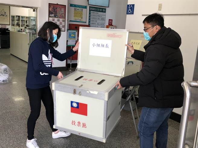 金门县农会改制第13届选任人员选举，投票率约30％，过程十分顺利。（李金生摄）