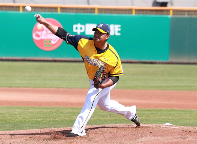 中信兄弟由陳琥先發。（中信兄弟提供）