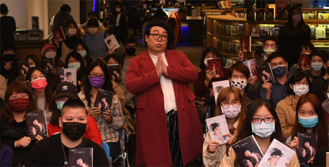 娘娘新書《不被認同才與眾不同》2月21日舉行分享會。（時報出版提供）