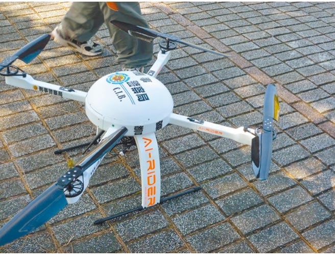 刑事局在2011年採購第一代的無人機，一台要價250萬元，已於去年達到使用年限功成身退。（翻攝照片／林郁平台北傳真）