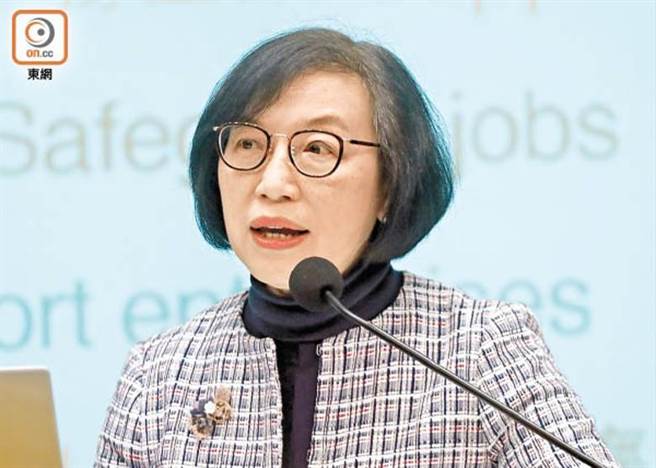 香港食物及衛生局長陳肇始指相關藥廠將來會提供更多新冠疫苗數據，相關委員會亦會繼續審視。（東網）