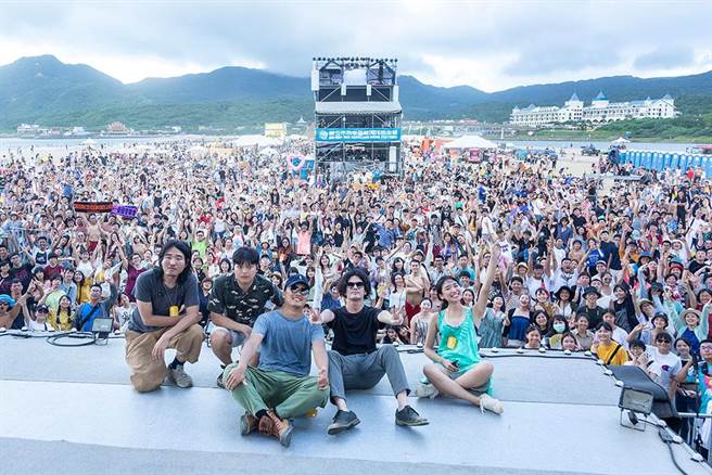 新北市觀光局今宣布，為減少因為參加「音樂大賞」比賽，團練可能造成的群聚傳染風險，2021年「新北市河海音樂季—海洋獨立音樂大賞」徵選作業取消。（翻攝交通部官網／許哲瑗新北傳真）