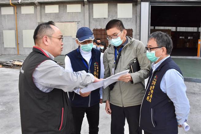 台中市府为产业扫除投资障碍，再传捷报。经发局统计投资台湾三大方案台中共有172件、2115亿元，民间投资也超过5276亿元，投资源源不绝。（台中市府提供／卢金足台中传真）