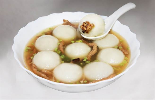 全聯「家傳鮮肉水晶湯圓」，920g，99元，數量有限，售完為止。（全聯提供）