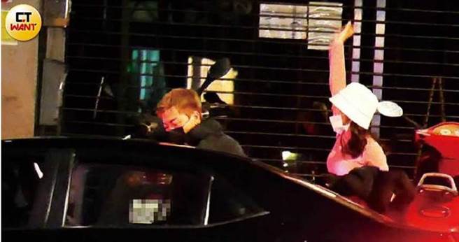 热情爱交朋友的梁凯莉，当晚和正义一同搭车离去。（图／本刊摄影组）