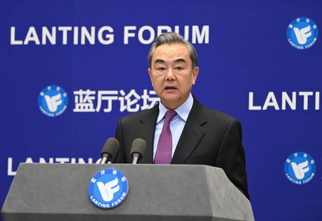 王毅籲美中修補關係 美方冷回。(圖/中新社)