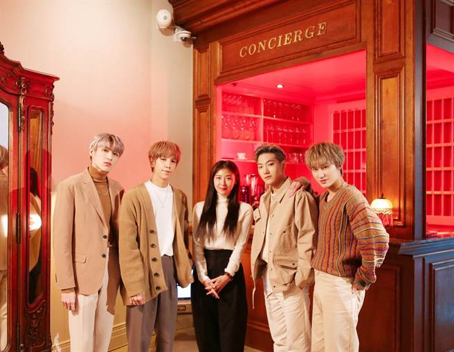 戏剧天后河智苑惊喜探班。（创造力娱乐提供）