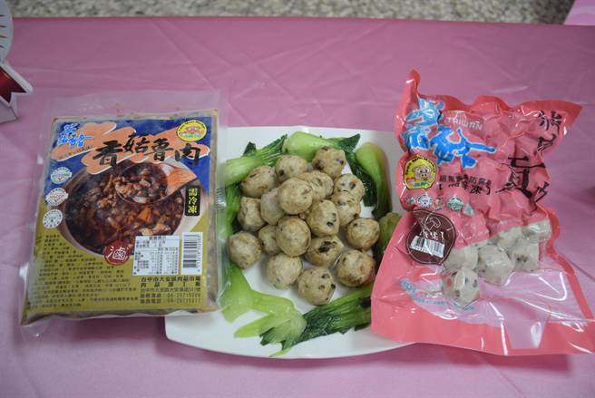 大安区农会与全国香菇大宗产地新社农会结合，23日推出多层次口感的香菇贡丸新产品。（陈淑娥摄）