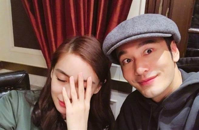 baby爆和黄晓明分居。(图／翻摄自微博)