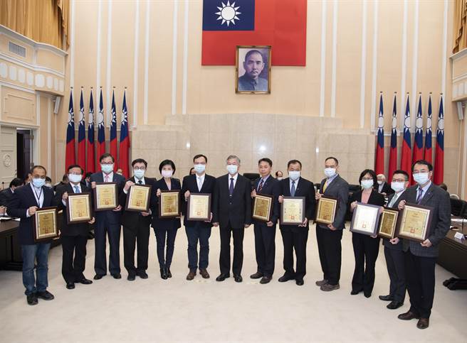 双和医院荣获「109年国家关键设施防护访评演习」特优单位。（双和医院提供）