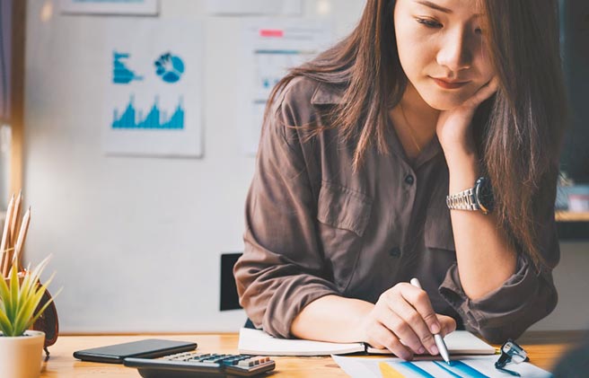 富蘭克林投顧建議民眾能透過長期投資淡化過程中大小考驗，並選擇有固定收益的基金。（富蘭克林證券投顧提供）