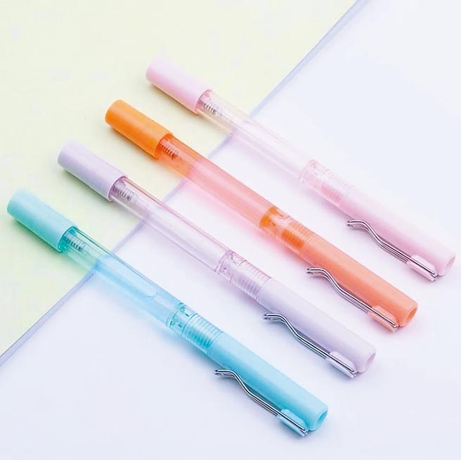 Yahoo奇摩拍卖的二合一防疫喷雾笔，10支入特价190元。（Yahoo奇摩拍卖提供）