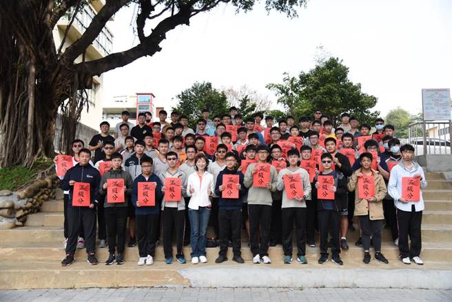 彰化高中學測成績表現亮眼。（彰中提供／吳敏菁傳真）