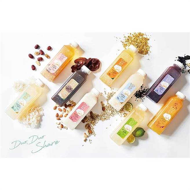 新光三越台北南西店三馆3月1日引进「朵朵云耳」，以白木耳为主的健康饮品，诉求无添加色素、香精、防腐剂。（新光三越提供）