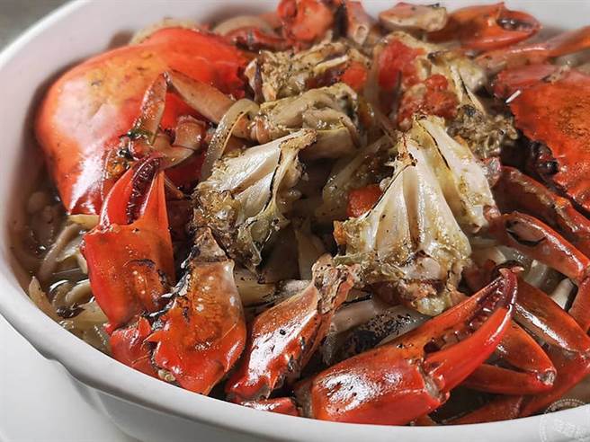 奶油焗红蟳(摄影：洪书瑱)