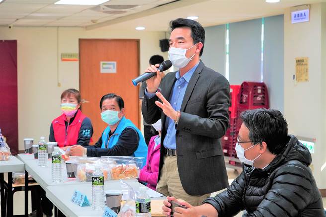 蓝品畯说，当前新北市政府及中央积极推动长照政策，鼓励公寓大厦运用自有公共空间办理社区照顾据点（林口区公所提供／戴上容新北传真）