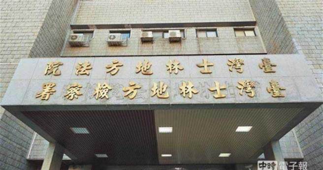 22岁董姓男子在网路上拍摄9名少女、2名未满12岁女童的裸体猥亵照片，遭法院判处徒刑10年6月。（图：本报资料照）