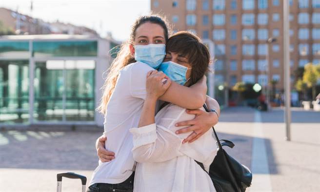 解封不远了？ 英4阶段拚年中解封 台湾何时群体免疫？(示意图/Shutterstock)