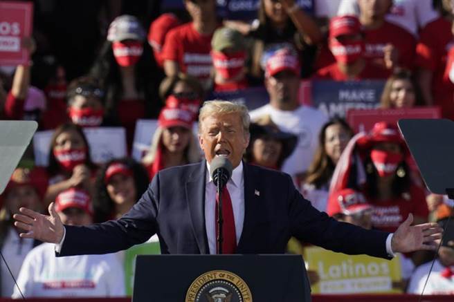 一向反對川普的共和黨議員羅姆尼（Mitt Romney）預測，若川普有意再次競選總統，他肯定會贏得黨內提名。（美聯社）