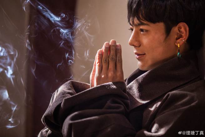 丁真人红是非多，接连被爆丑闻。(图/翻摄自丁真微博)