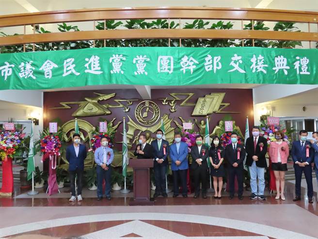 林錫耀盼侯攜手中央　侯友宜喊新北經費欠很多。（葉德正攝）