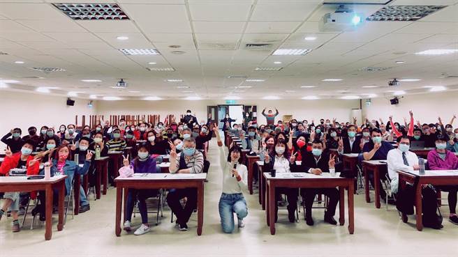 基隆市文化局2021年基隆社区营造徵选开跑，即日起至3月17日止开放课程报名。（基隆市政府提供／陈彩玲基隆传真）