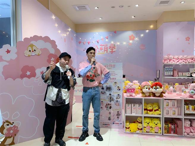 國民男友黃偉晉與粉絲預告，3月14日將於粉萌季野餐日帶來精采演出。（柯宗緯攝）