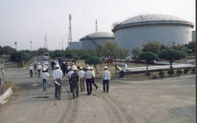 高雄炼油厂。（林秀丽摄）