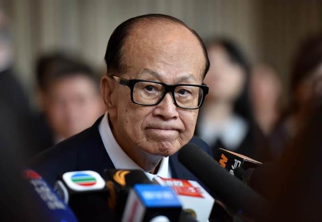 长和系大股东李嘉诚重夺香港首富之位。(中新社)