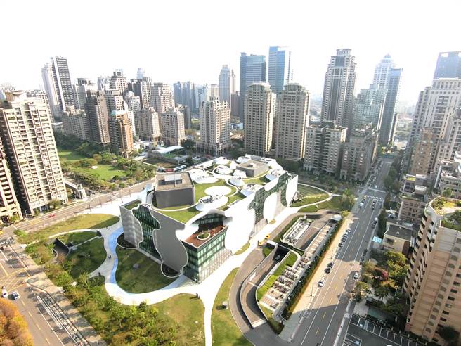 台中7期地價300萬俱樂部成員，以大陸建設與興富發建設占最多席次。（盧金足攝）