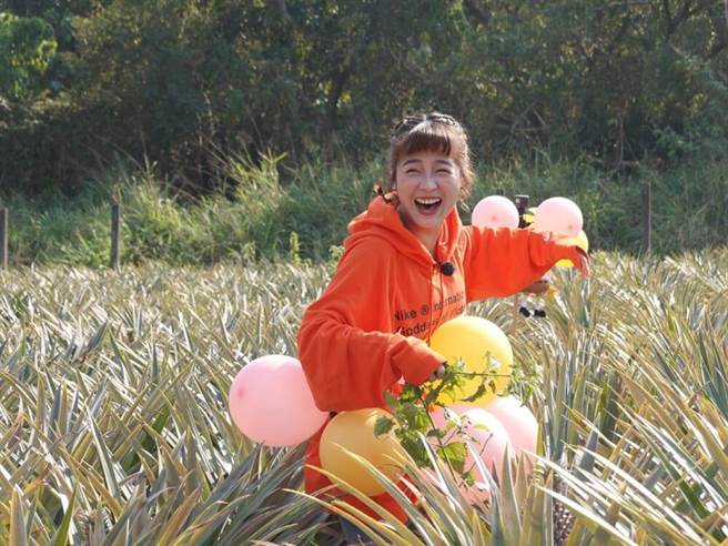 篮篮卯足全力。（民视提供）