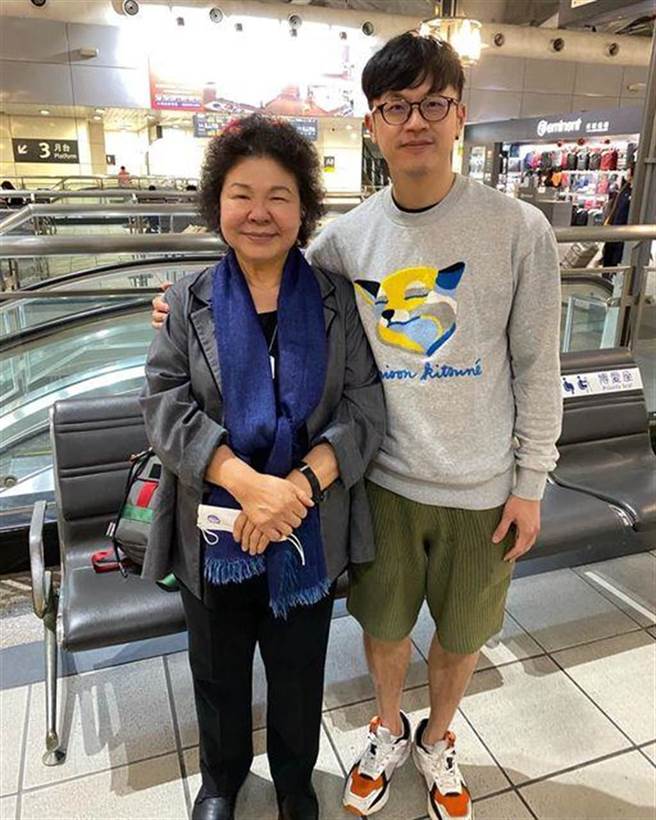 綠粉昔狂罵楊志良，今卻護航陳菊與焦糖哥哥，稱被「放大檢視」、「小題大作」(圖／摘自焦糖哥哥臉書)