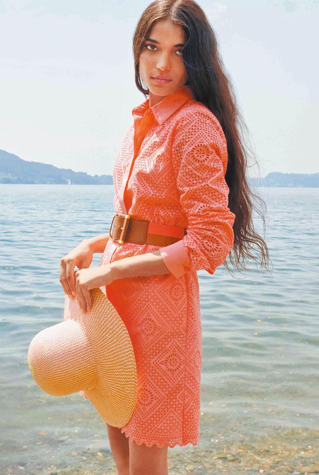 以义大利里维耶拉海岸巡礼的度假风格为主，Loro Piana这季女装主打旅游的奢华气息。（Loro Piana提供）