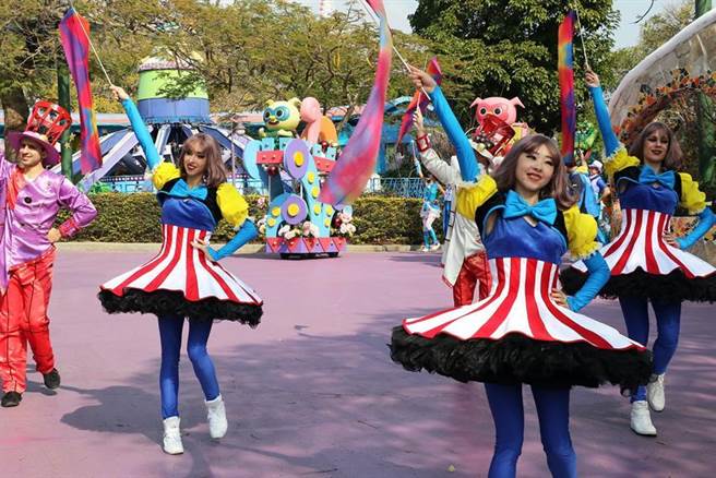 （丽宝乐园自2/27至3/31推出「博幼票买一送一」优惠案抢客！图／丽宝提供）