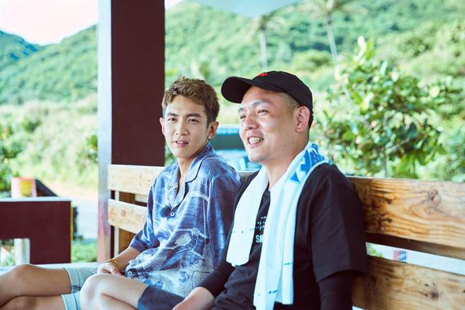 柯震東日前受邀上《極島冒險_溜浪玖壹壹》。（混血兒娛樂）