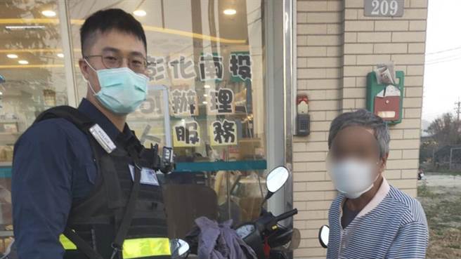 陳姓阿伯堅持他把機車停在超商前，然後去亞大醫院就醫，回來時機車已不見。（霧峰分局提供／黃國峰台中傳真）